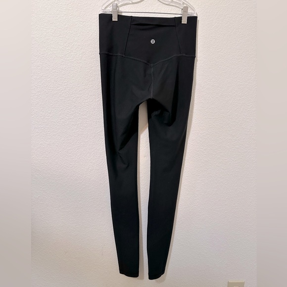 🏃🏻‍♀️RARE🏃🏻‍♀️LULULEMON Mapped Out High-Rise Tight 28" Black/Black Leggings - Picture 8 of 13